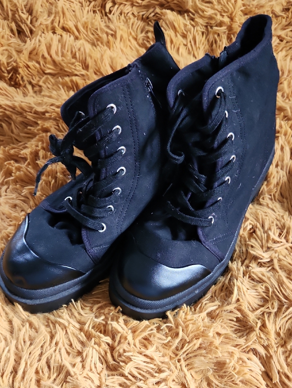 Torrid Women's High-Top Canvas Lace-Up Sneakers 9.5